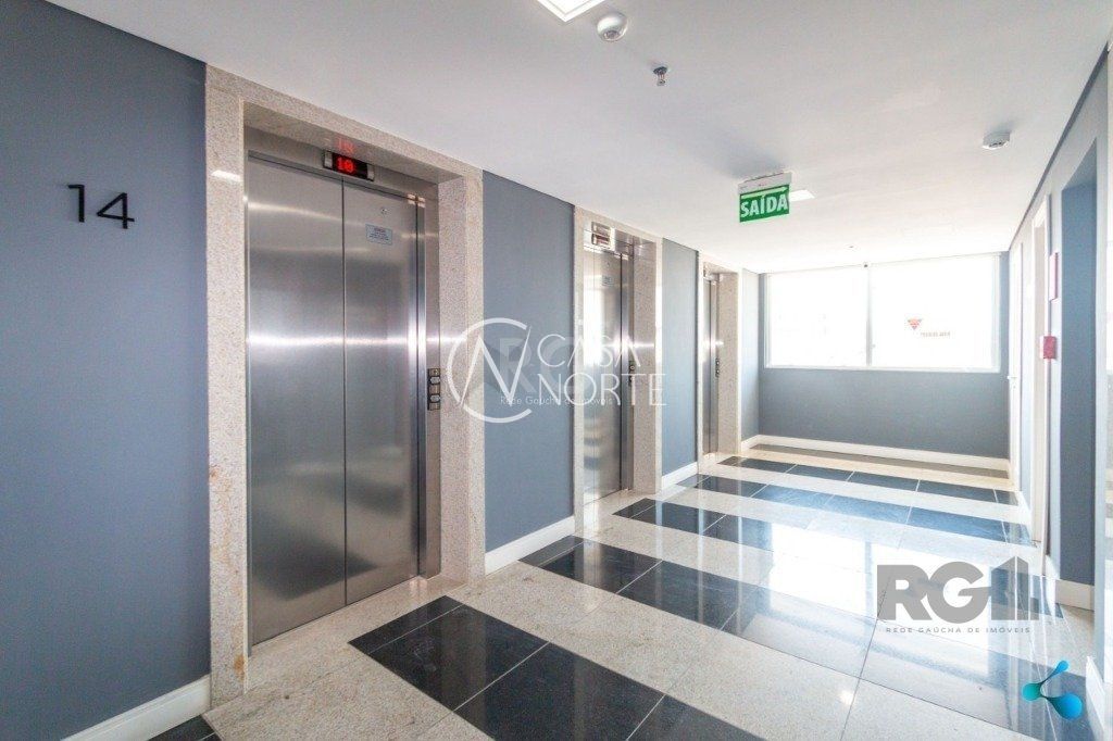 Sala Comercial à venda , 38m², Avenida Osvaldo Aranha no bairro Bom Fim em Porto Alegre