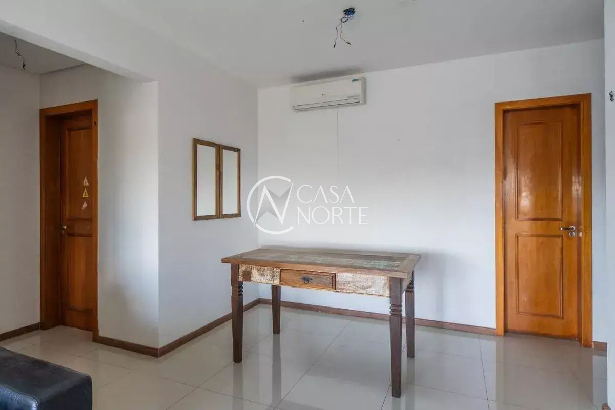 Apartamento à venda com 2 quartos, 69m², 2 suítes, 1 vaga, Rua Teixeira de Freitas no bairro Santo Antônio em Porto Alegre