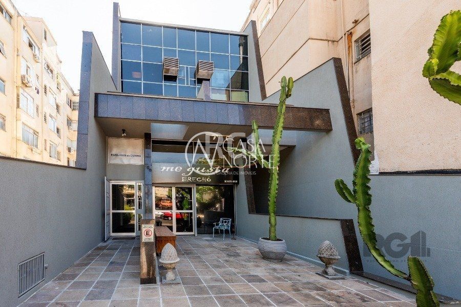 Sala Comercial à venda com 1 quarto, 112m², 1 vaga, Rua Felix da Cunha no bairro Floresta em Porto Alegre