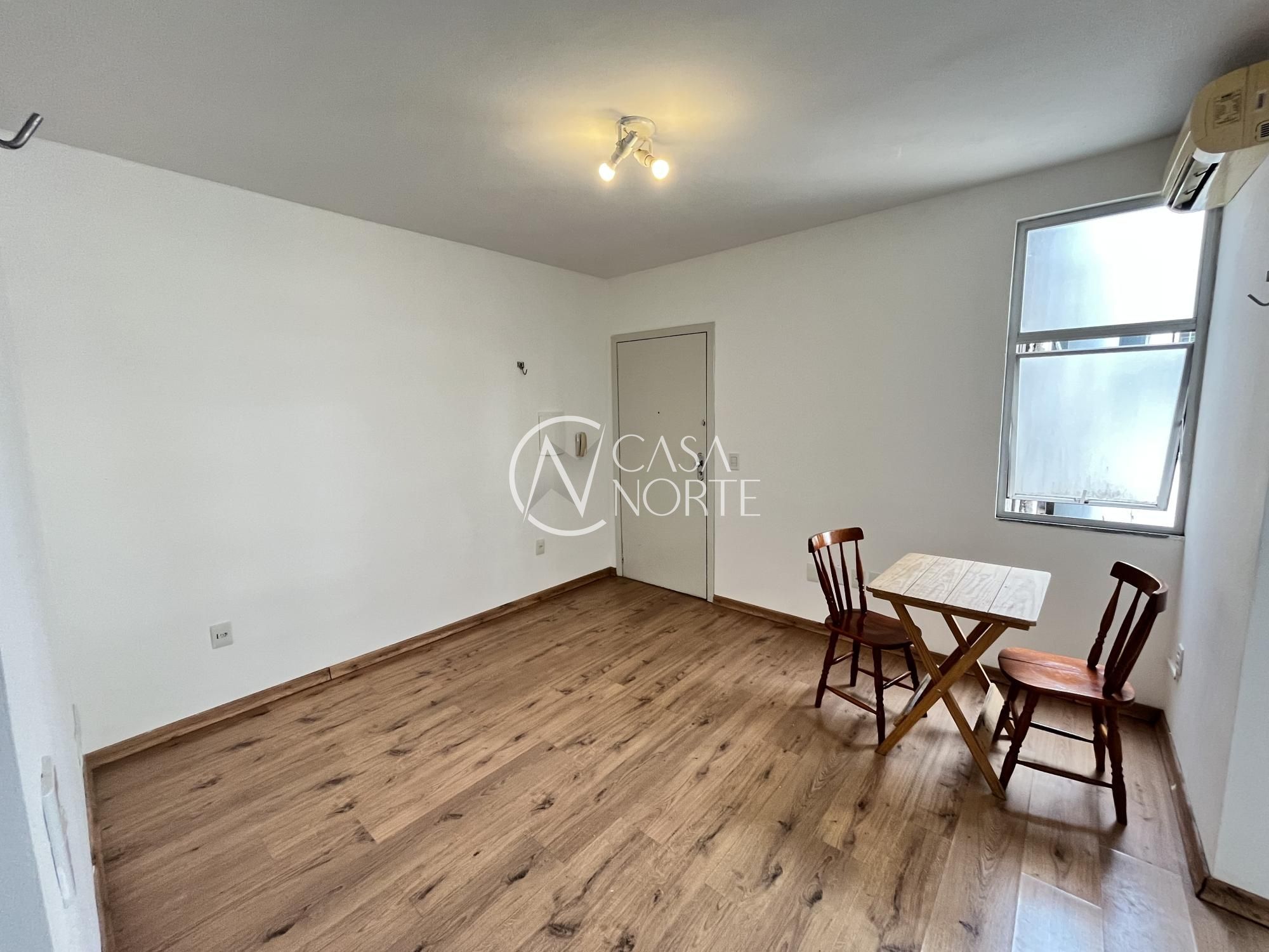 Apartamento à venda com 2 quartos, 56m², Rua da República no bairro Cidade Baixa em Porto Alegre