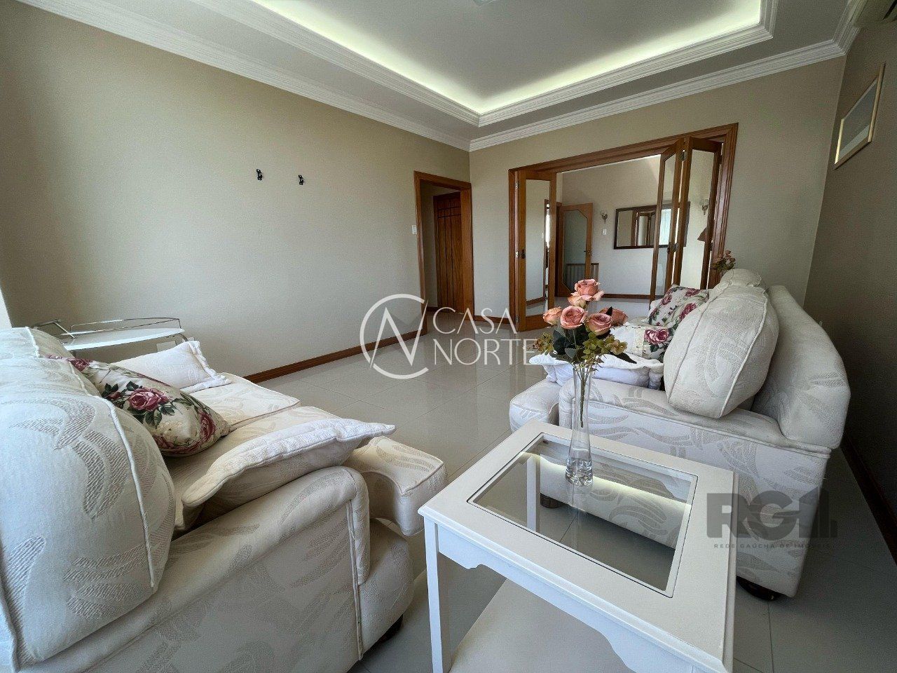 Apartamento à venda com 3 quartos, 140m², 1 vaga, Rua Duque de Caxias no bairro Centro em Porto Alegre