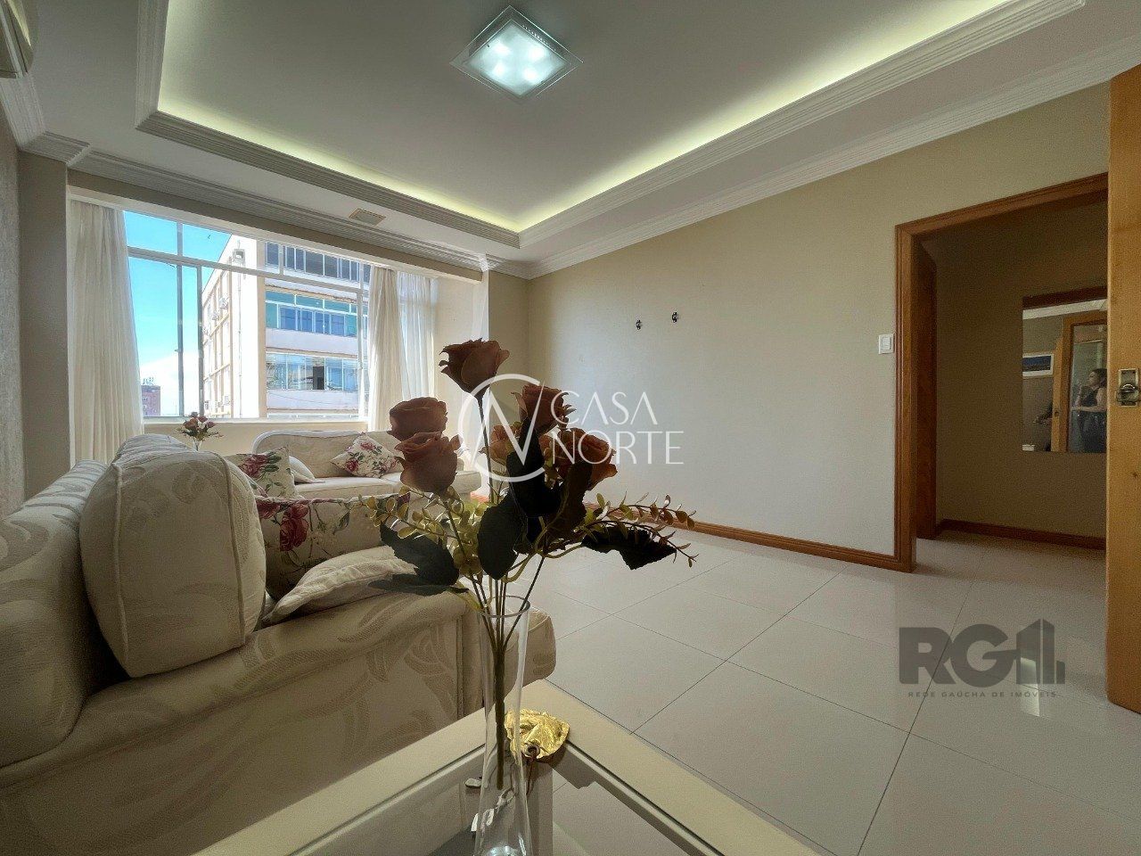 Apartamento à venda com 3 quartos, 140m², 1 vaga, Rua Duque de Caxias no bairro Centro em Porto Alegre