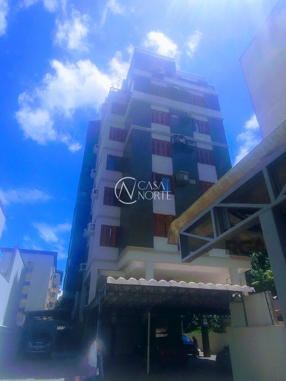 Apartamento à venda com 3 quartos, 72m², 1 suíte, 2 vagas, Rua Gonçalves Dias no bairro Menino Deus em Porto Alegre