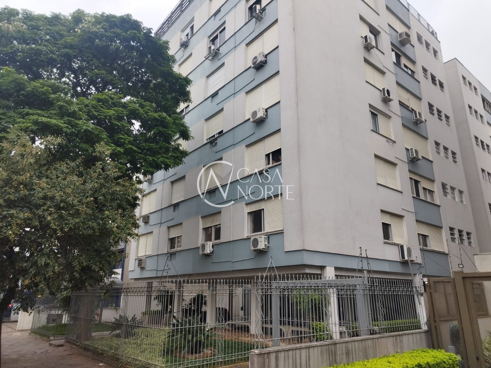 Apartamento à venda com 3 quartos, 125m², 1 vaga, Santana no bairro Centro Histórico em Porto Alegre