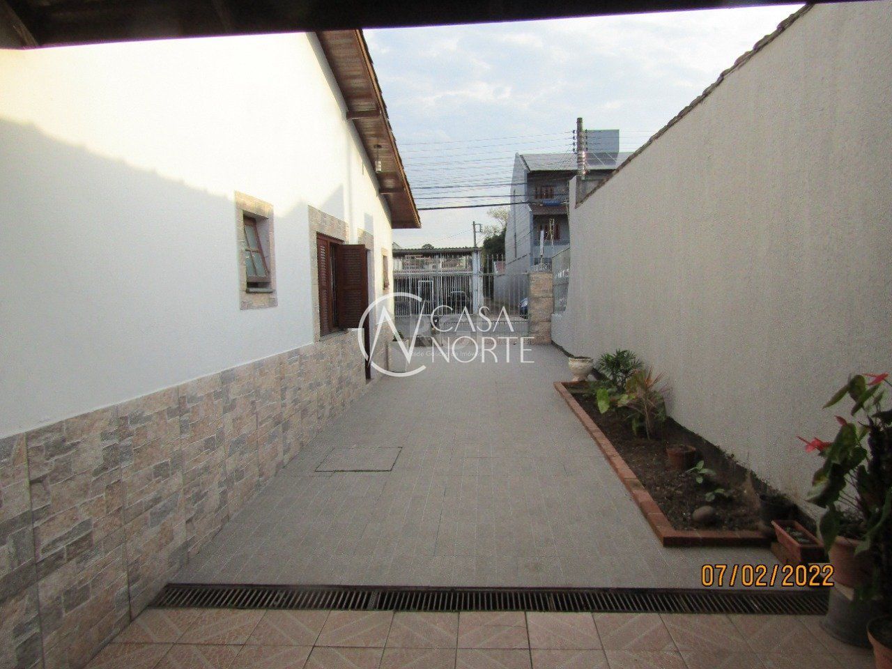 Casa à venda com 3 quartos, 154m², 1 suíte, 3 vagas, Rua Camaqua no bairro Camaquã em Porto Alegre