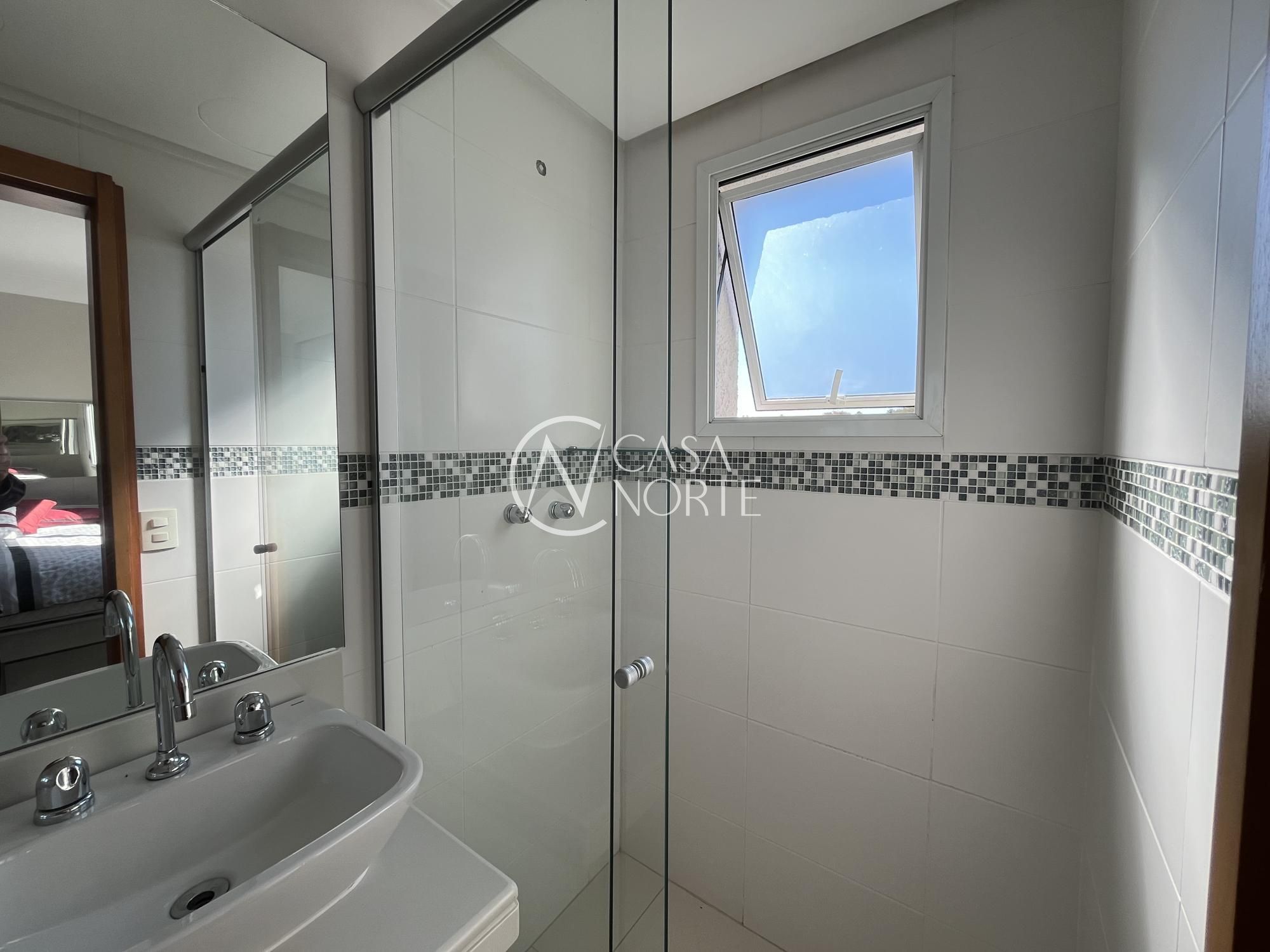 Apartamento à venda com 2 quartos, 70m², 1 suíte, 2 vagas, Rua Coronel Feijo no bairro São João em Porto Alegre