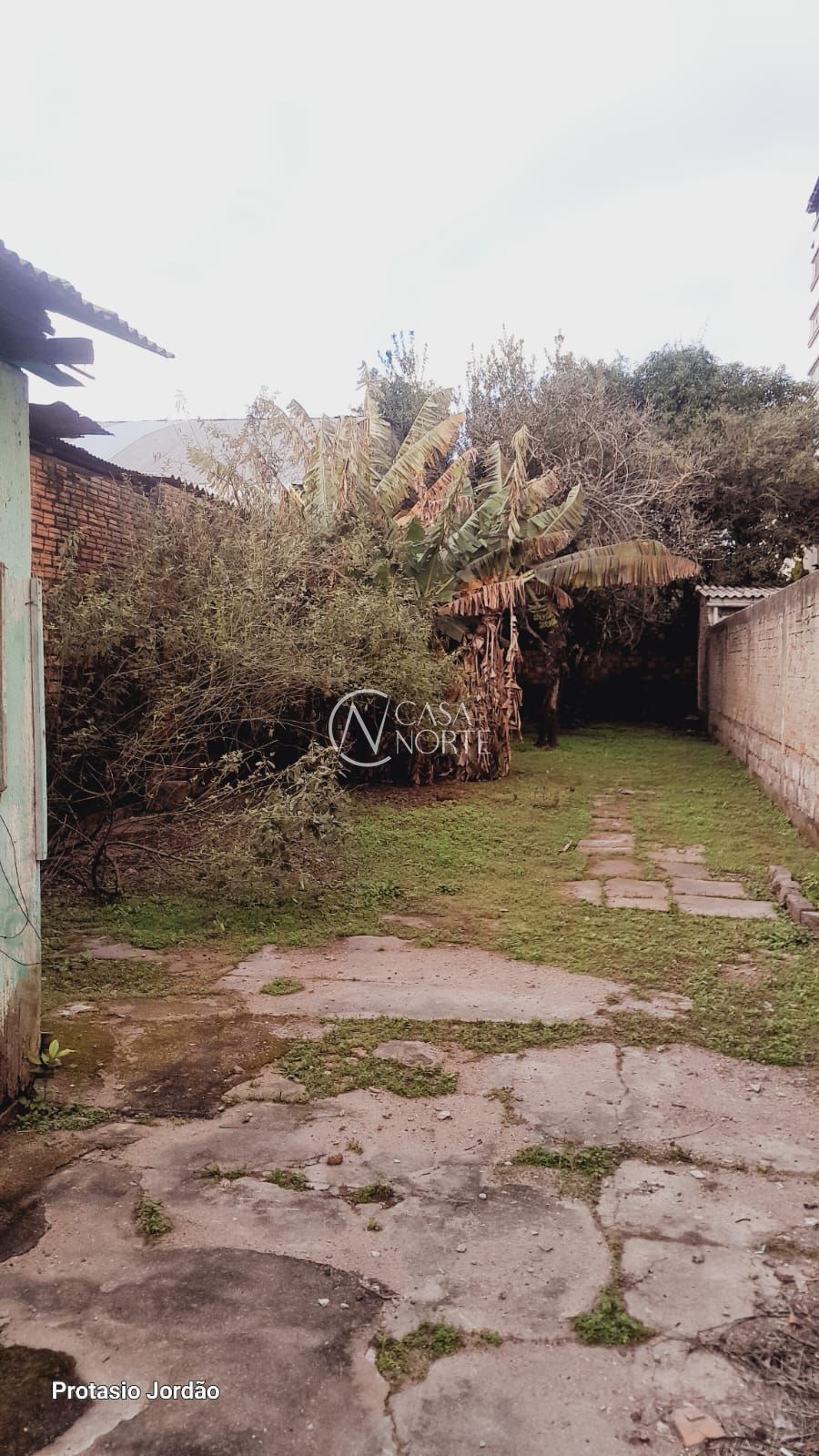 Terreno à venda  com 342m², Rua São Manoel no bairro Rio Branco em Porto Alegre