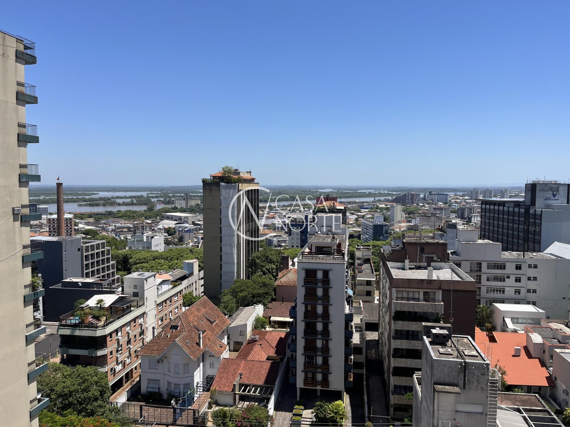 Apartamento à venda com 3 quartos, 135m², 1 suíte, 1 vaga, Avenida Independência no bairro Independência em Porto Alegre