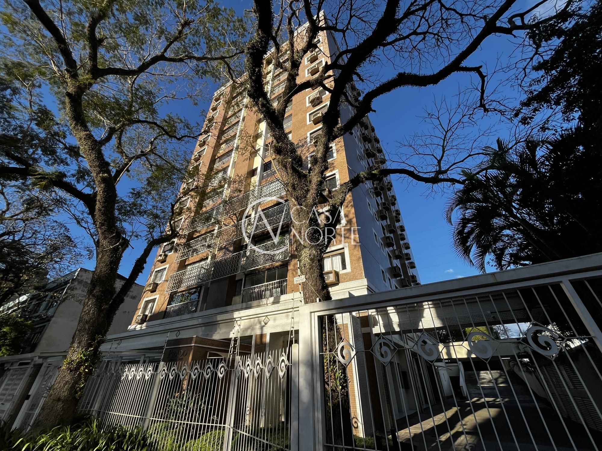 Apartamento à venda com 3 quartos, 105m², 1 suíte, 2 vagas, Rua Gonçalves Dias no bairro Menino Deus em Porto Alegre