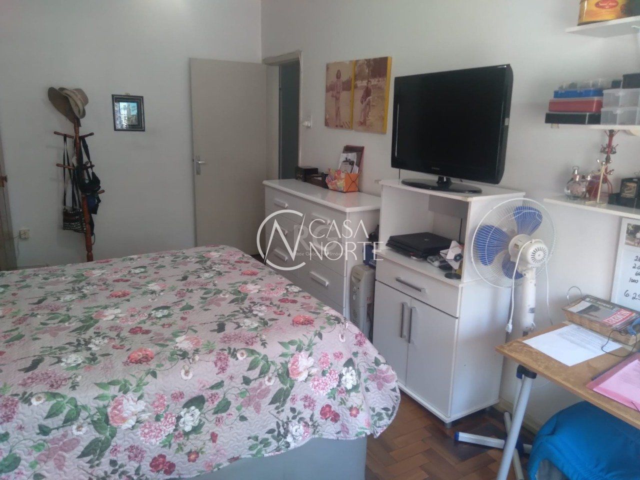 Apartamento à venda com 3 quartos, 107m², Rua Ramiro Barcelos no bairro Bom Fim em Porto Alegre