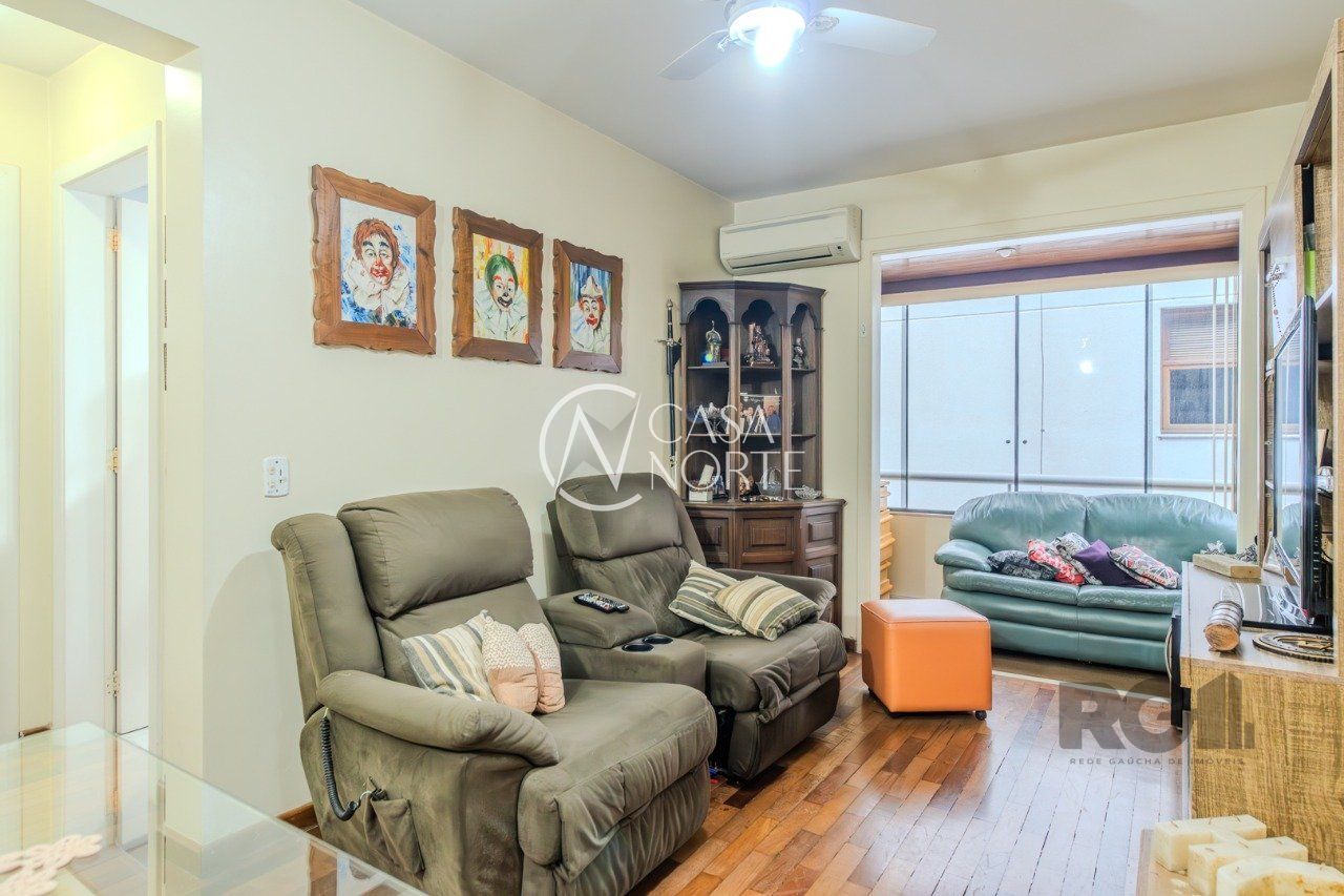 Apartamento à venda com 1 quarto, 54m², 1 vaga, Rua Vicente da Fontoura no bairro Santana em Porto Alegre