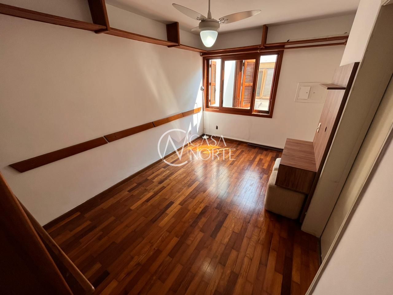 Apartamento à venda com 2 quartos, 58m², 1 vaga, Rua João Abbott no bairro Petrópolis em Porto Alegre