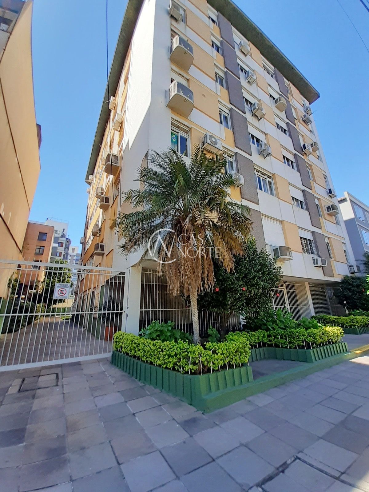 Apartamento à venda com 2 quartos, 77m², Avenida Getúlio Vargas no bairro Menino Deus em Porto Alegre