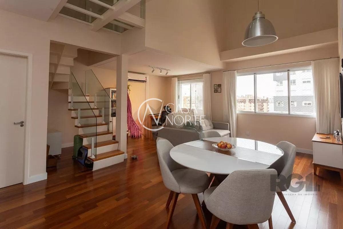 Duplex à venda com 1 quarto, 77m², 1 suíte, 1 vaga, Rua Jaraguá no bairro Bela Vista em Porto Alegre