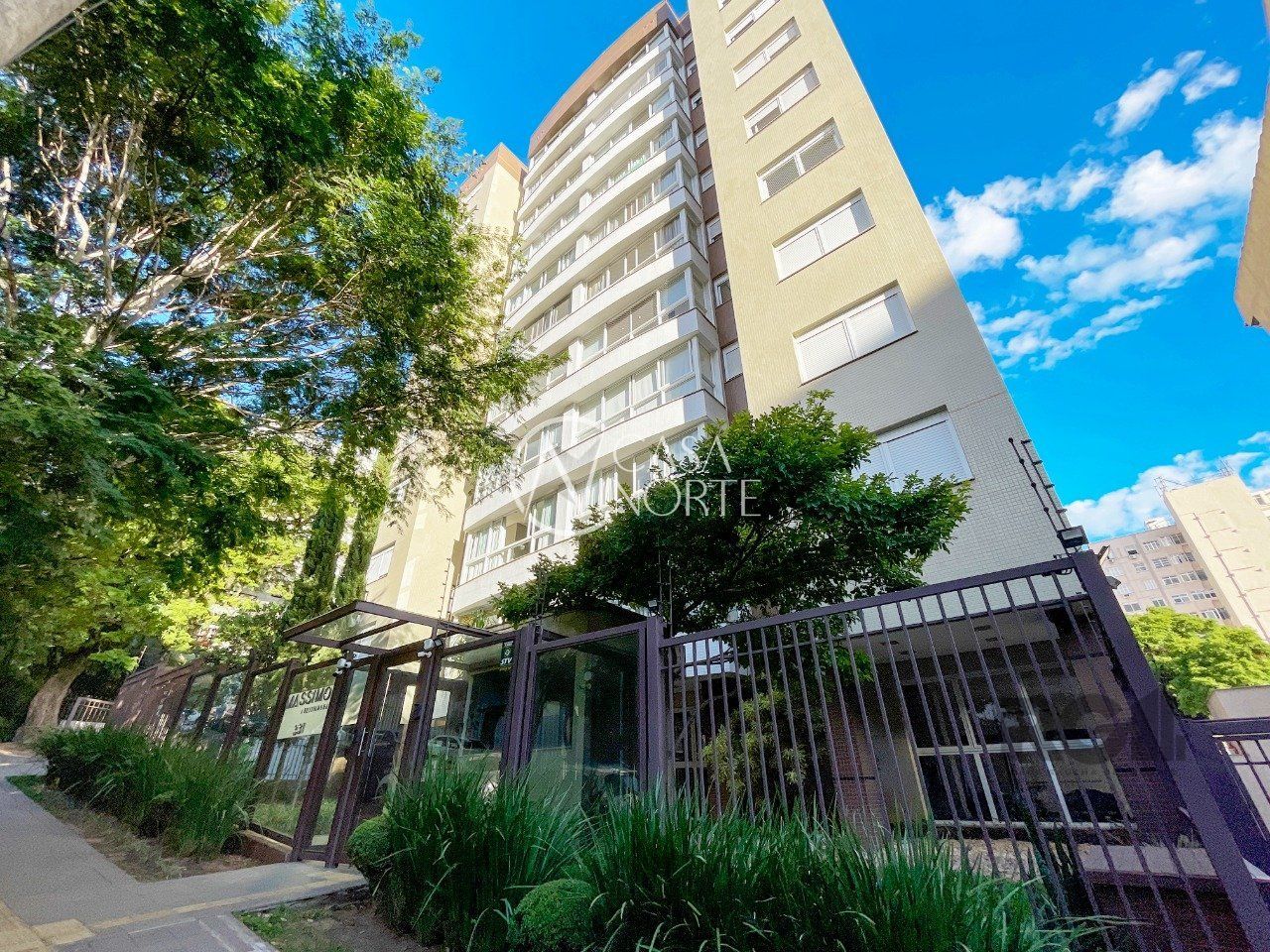 Apartamento à venda com 3 quartos, 103m², 1 suíte, 3 vagas, Rua Mata Bacelar no bairro Auxiliadora em Porto Alegre