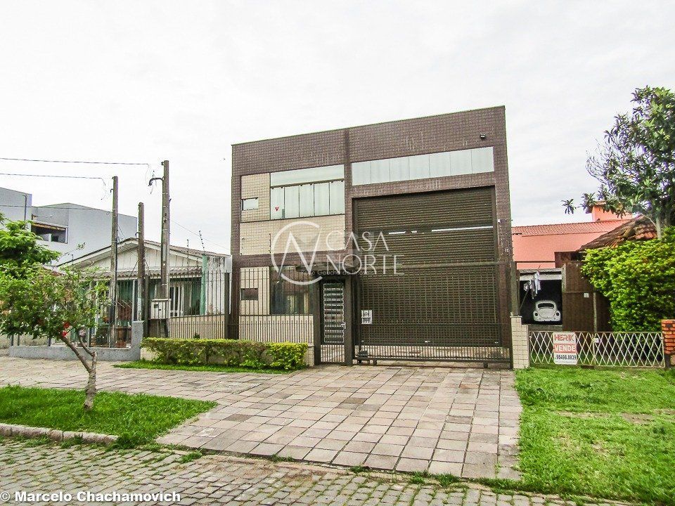 Pavilhão à venda , 195m², Rua Serafim Alencastro no bairro Sarandi em Porto Alegre