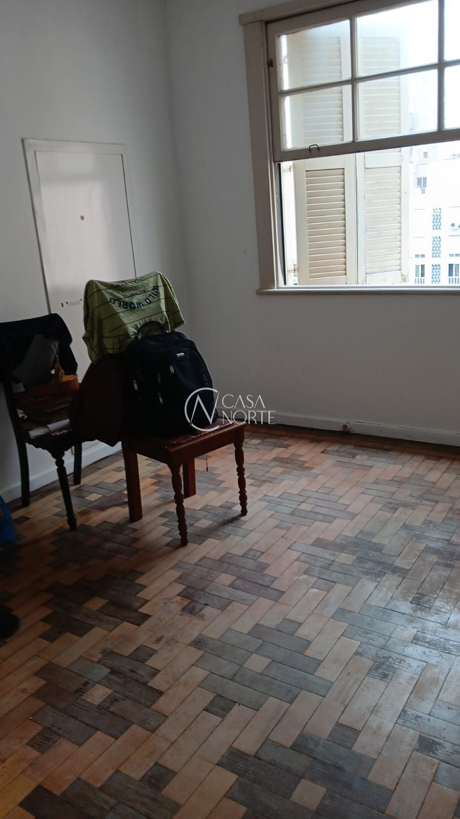 Apartamento à venda com 3 quartos, 110m², 1 vaga, Rua Riachuelo no bairro Centro Histórico em Porto Alegre