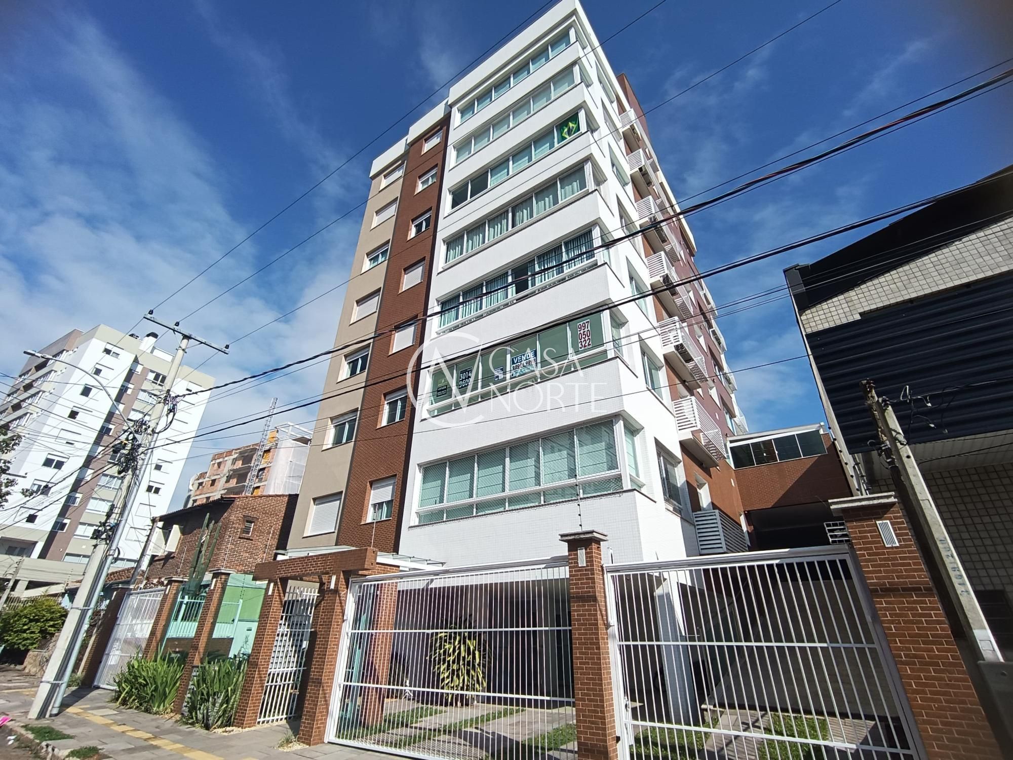 Apartamento à venda com 3 quartos, 97m², 2 vagas, Tasso Fragoso no bairro Passo da Areia em Porto Alegre