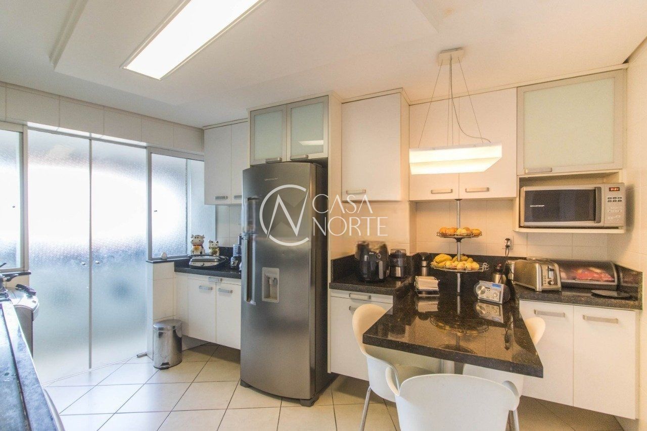 Apartamento à venda com 3 quartos, 169m², 3 suítes, 3 vagas, Rua Cabral no bairro Rio Branco em Porto Alegre