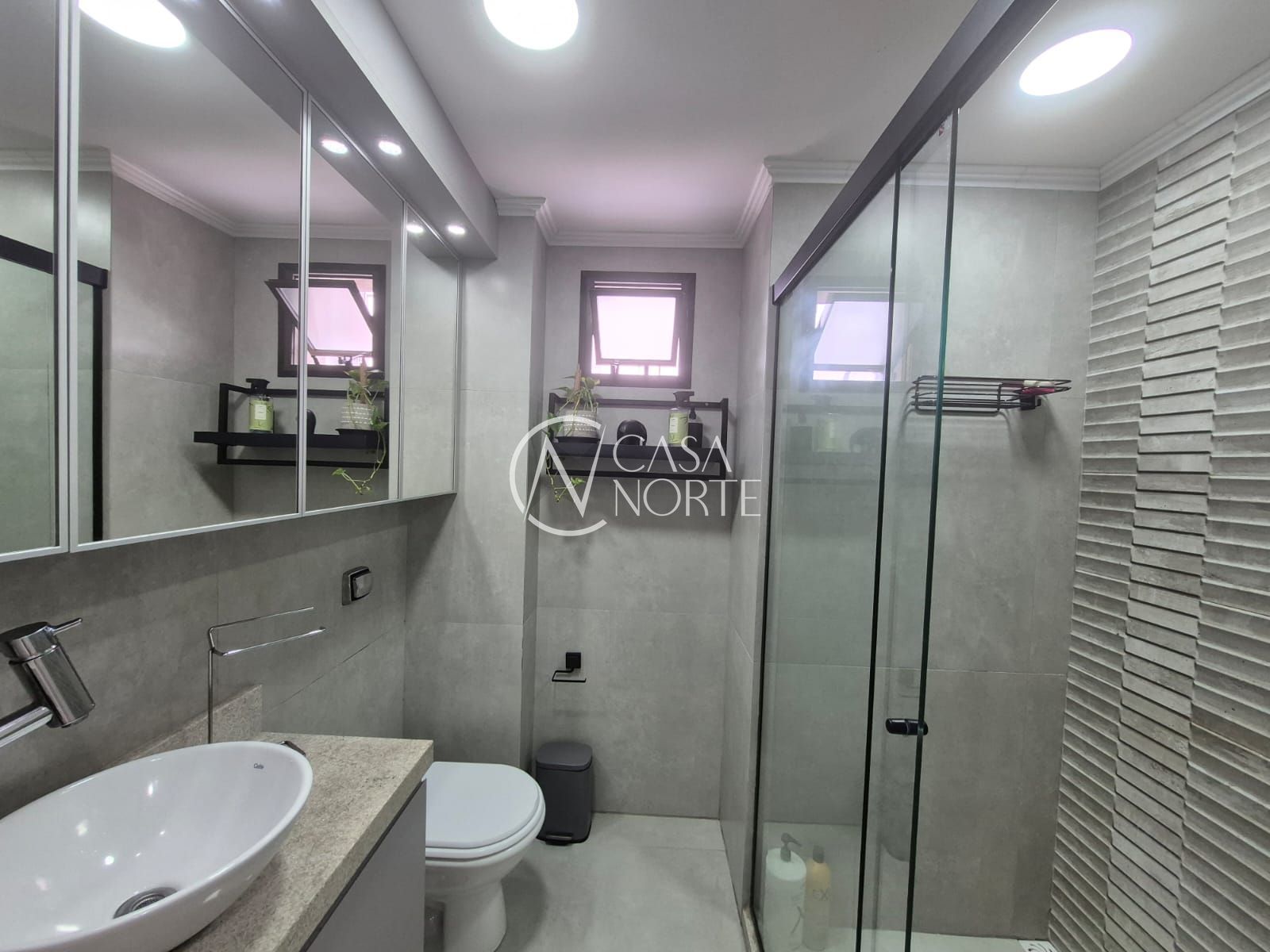 Apartamento à venda com 2 quartos, 63m², 1 vaga, Rua São Francisco no bairro Santana em Porto Alegre