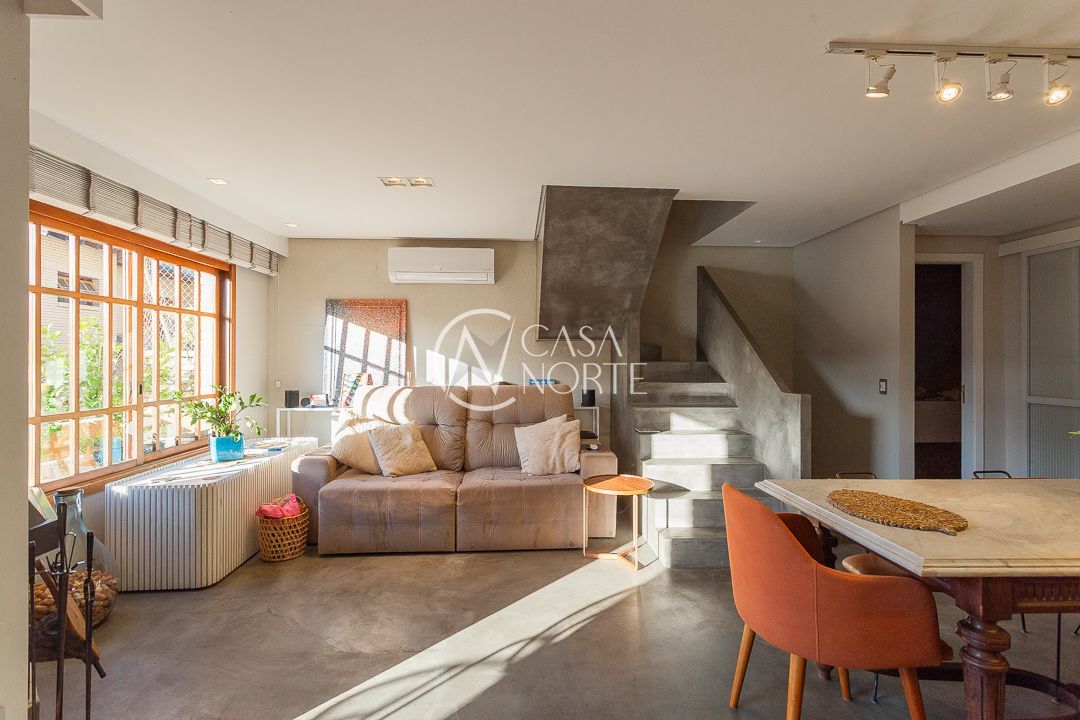 Casa de Condomínio à venda com 3 quartos, 140m², 1 suíte, 2 vagas, Rua Hipólito da Costa no bairro Santa Tereza em Porto Alegre