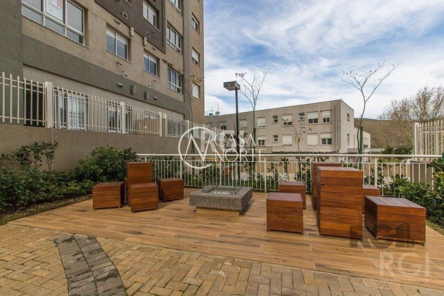 Apartamento à venda com 2 quartos, 75m², 1 vaga, Rua Attilio Bilibio no bairro Jardim Carvalho em Porto Alegre