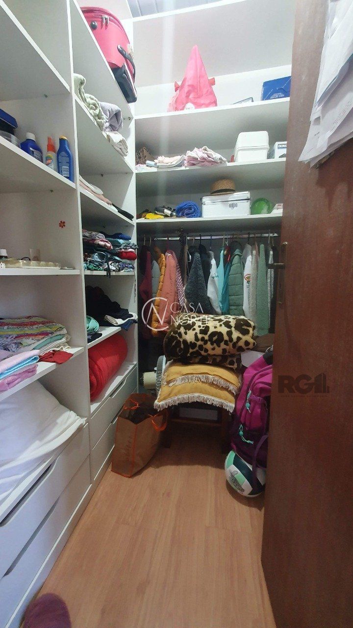 Casa à venda com 3 quartos, 125m², 1 suíte, 2 vagas, Rua São Simão no bairro Bom Jesus em Porto Alegre