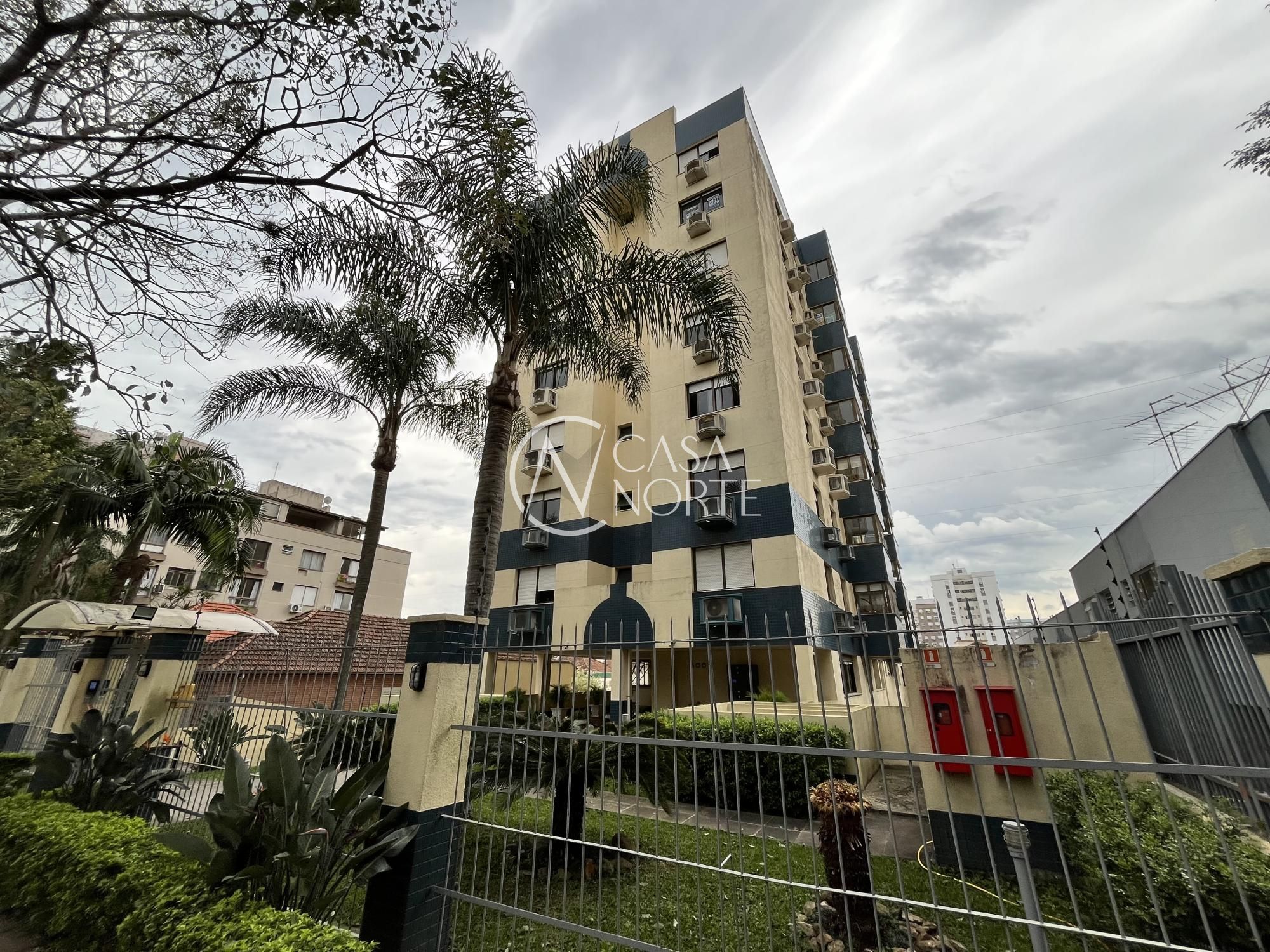 Apartamento à venda com 3 quartos, 80m², 1 suíte, 2 vagas, Rua Roque Calage no bairro Passo da Areia em Porto Alegre