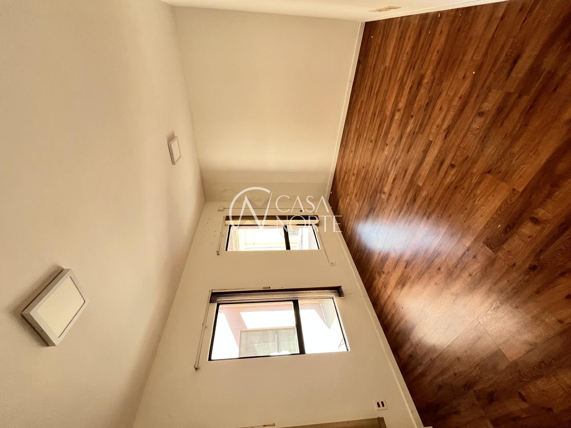 Sala Comercial à venda com 1 quarto, 27m², 1 vaga, Avenida José Bonifácio no bairro Farroupilha em Porto Alegre