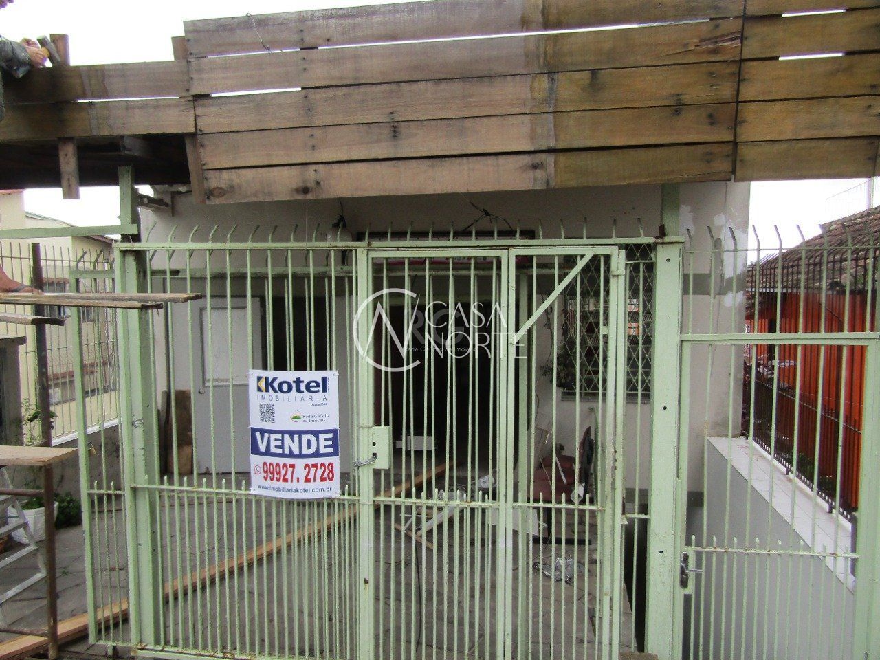 Apartamento à venda com 7 quartos, 268m², 2 vagas, Rua Souza Lobo no bairro Vila Jardim em Porto Alegre