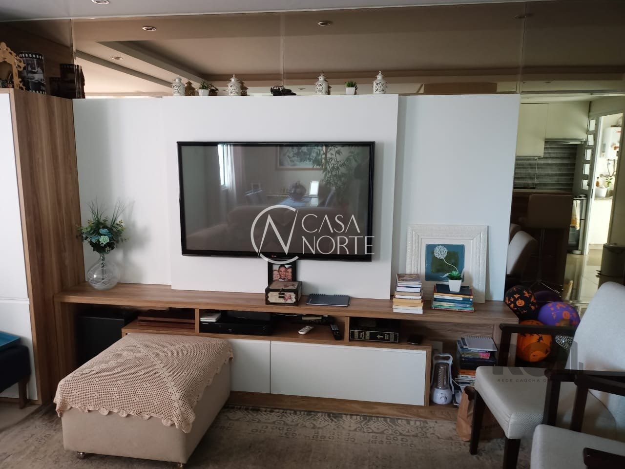 Apartamento à venda com 2 quartos, 82m², 1 suíte, 1 vaga, Avenida Grecia no bairro Passo da Areia em Porto Alegre