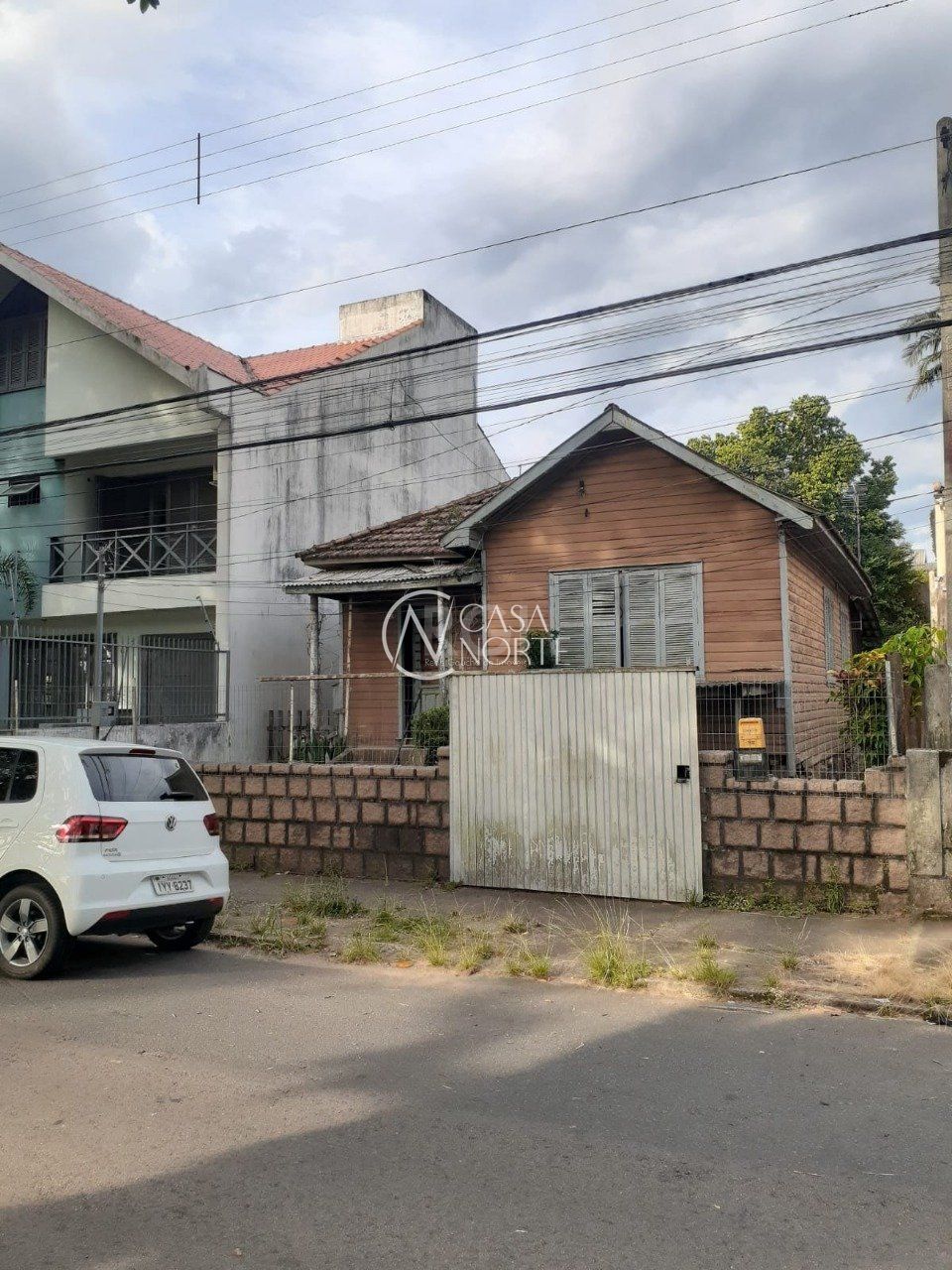 Terreno à venda  com 300m², Avenida Carneiro da Fontoura no bairro Jardim São Pedro em Porto Alegre
