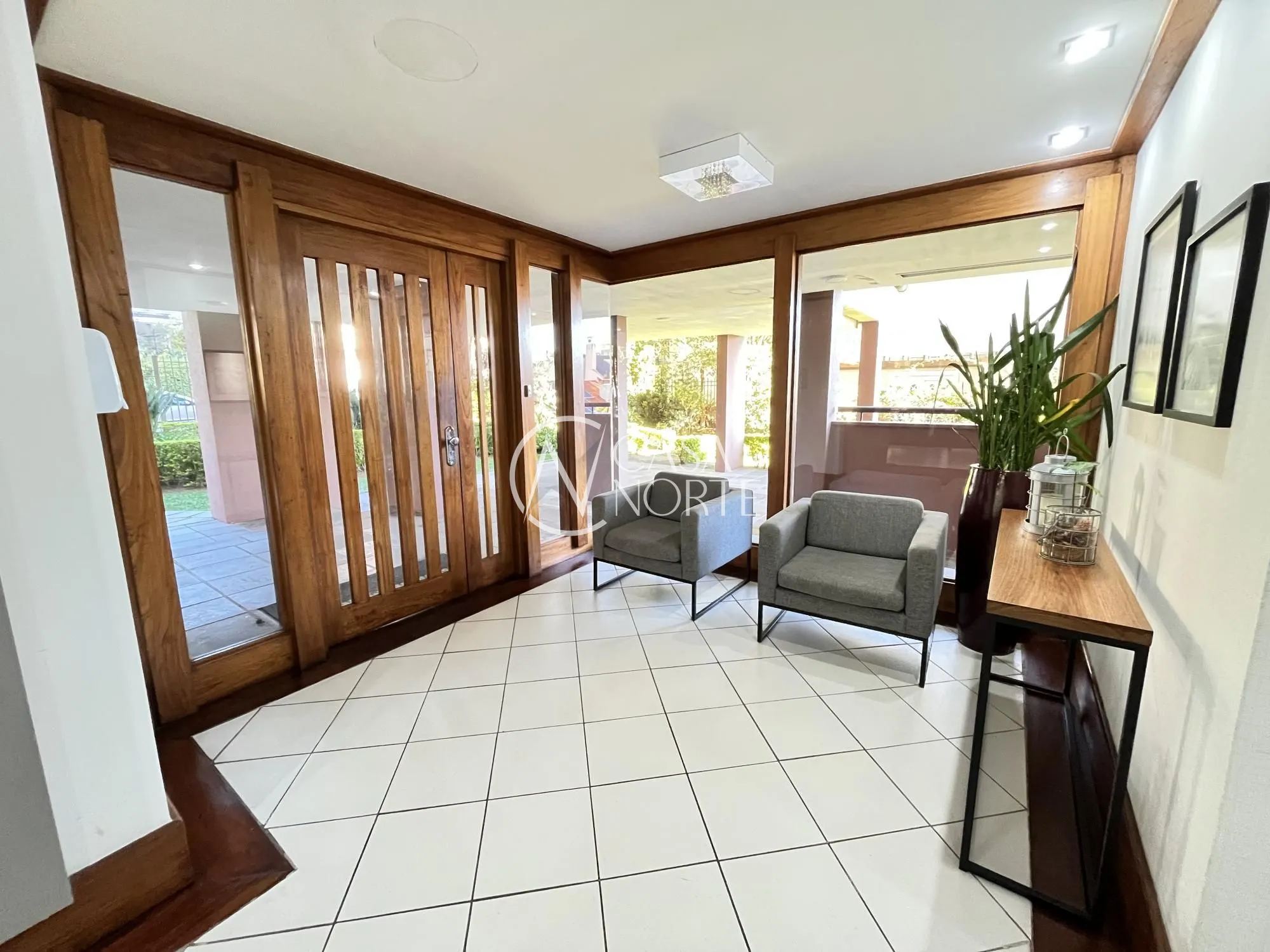 Apartamento à venda com 3 quartos, 96m², 1 suíte, 1 vaga, Avenida General Barreto Viana no bairro Chácara das Pedras em Porto Alegre