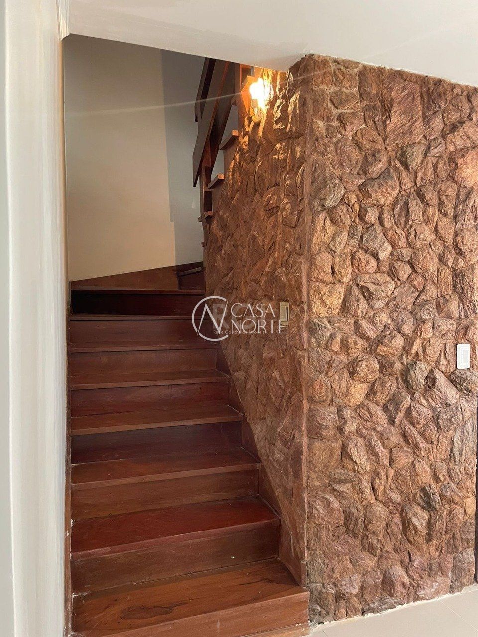 Casa de Condomínio à venda com 3 quartos, 150m², 1 suíte, 2 vagas, Rua Martim Afonso no bairro Santo Antônio em Porto Alegre