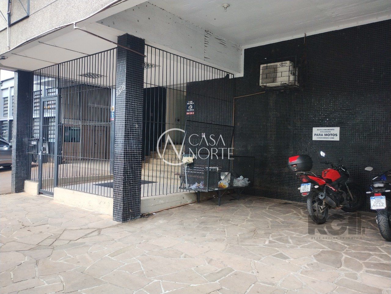 Sala Comercial à venda , 40m², Avenida Pernambuco no bairro Navegantes em Porto Alegre
