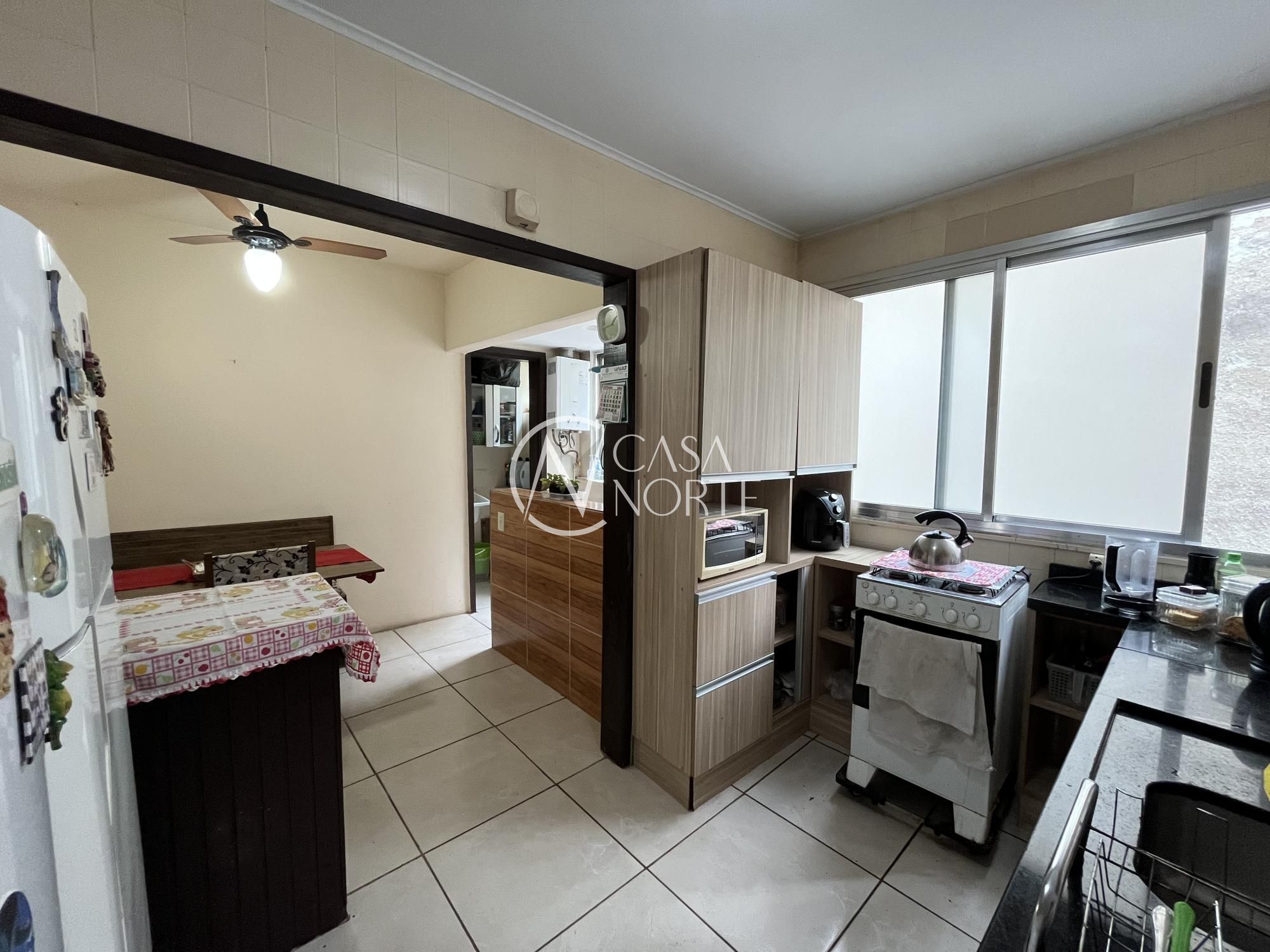 Apartamento à venda com 2 quartos, 84m², 1 suíte, Avenida Getúlio Vargas no bairro Menino Deus em Porto Alegre