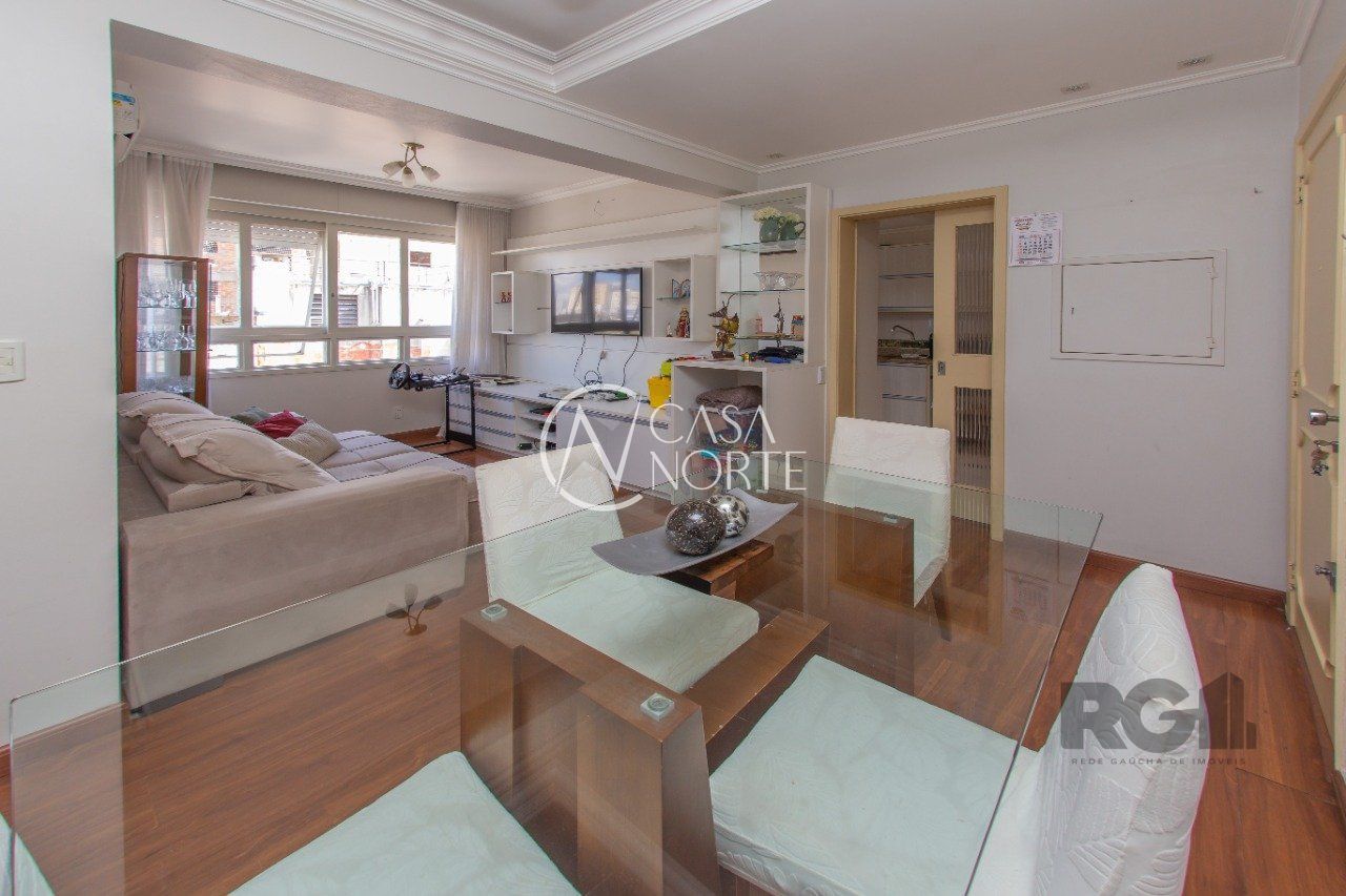 Apartamento à venda com 3 quartos, 104m², 1 suíte, 1 vaga, Rua Tomaz Flores no bairro Independência em Porto Alegre