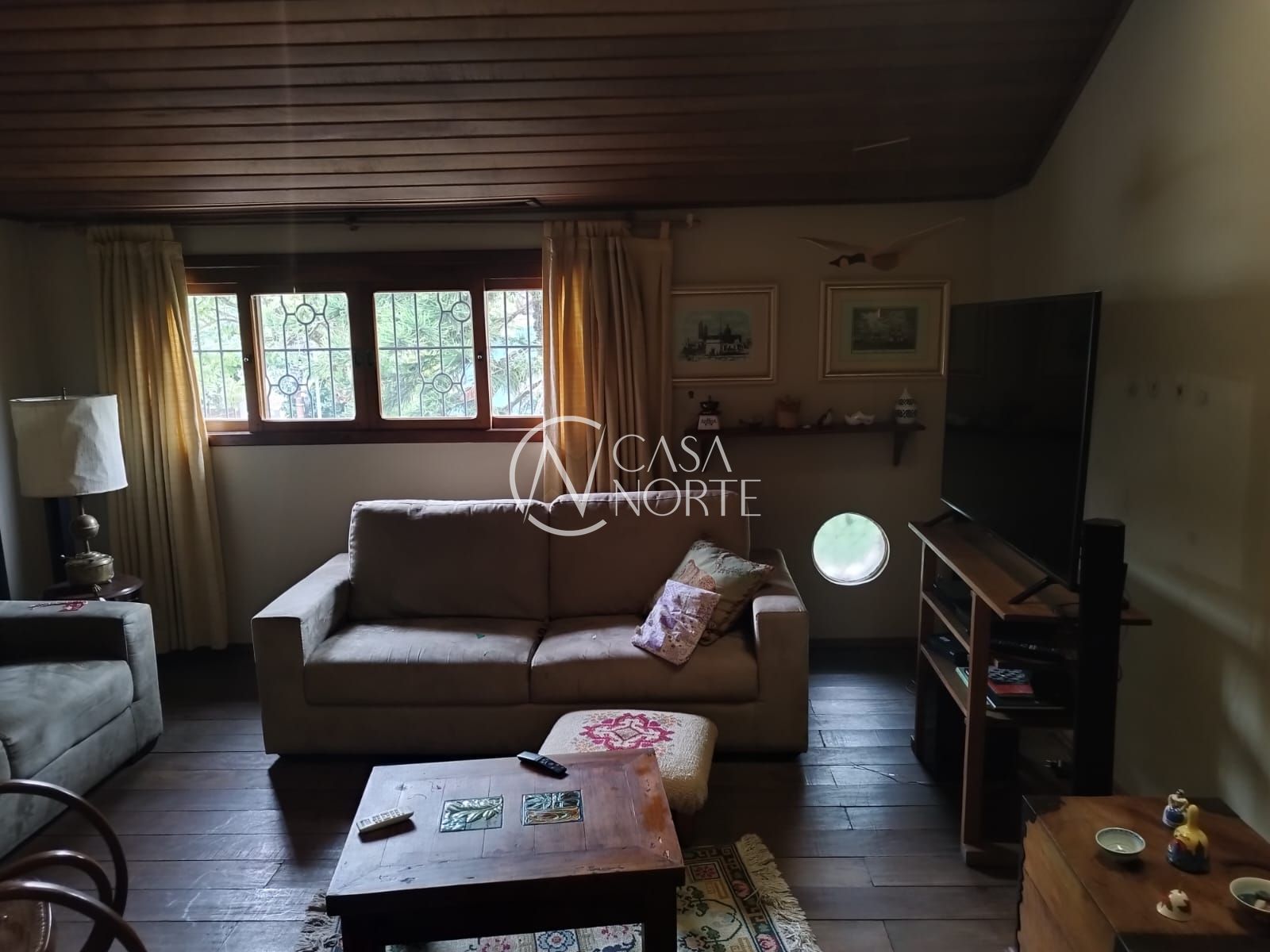 Casa à venda com 2 quartos, 96m², Rua Lobo da Costa no bairro Azenha em Porto Alegre