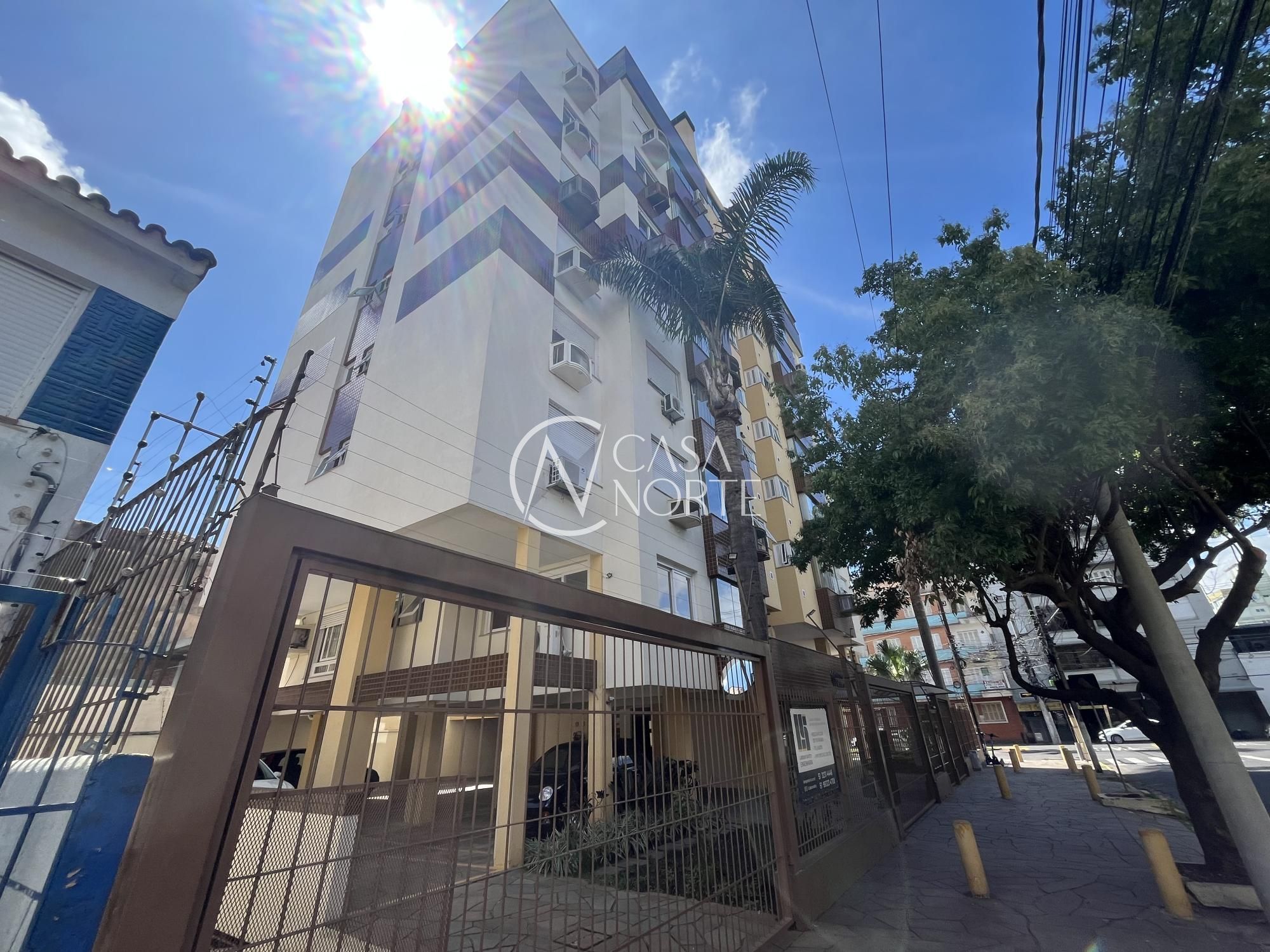 Apartamento à venda com 2 quartos, 71m², 1 suíte, 1 vaga, Rua Coronel André Belo no bairro Menino Deus em Porto Alegre