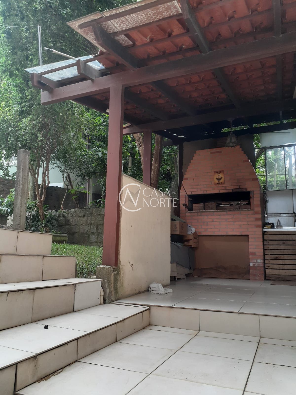 Casa à venda com 3 quartos, 247m², 1 suíte, 3 vagas, Rua Amoroso Costa no bairro Cristo Redentor em Porto Alegre
