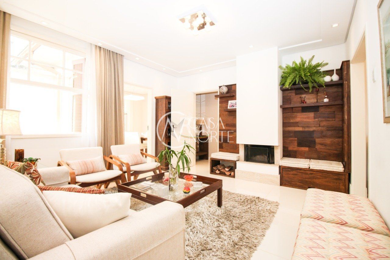 Apartamento à venda com 3 quartos, 120m², 1 suíte, Rua Germano Hasslocher no bairro Azenha em Porto Alegre