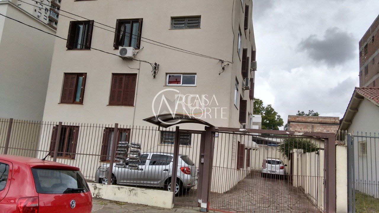 Apartamento à venda com 3 quartos, 70m², 1 vaga, Rua Padre Hildebrando no bairro Santa Maria Goretti em Porto Alegre
