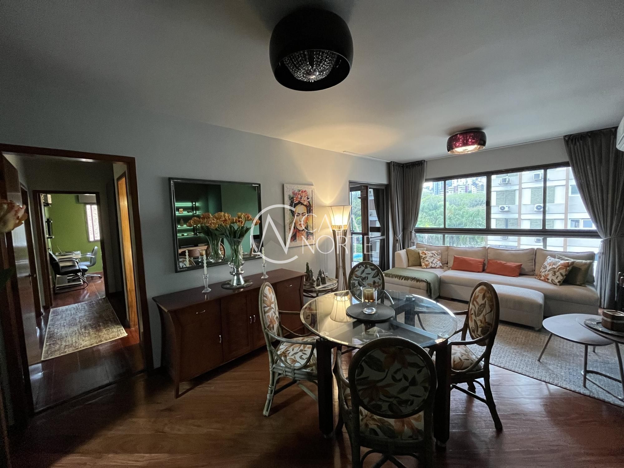 Apartamento à venda com 2 quartos, 90m², 1 suíte, 1 vaga, Rua Doutor Tauphick Saadi no bairro Bela Vista em Porto Alegre