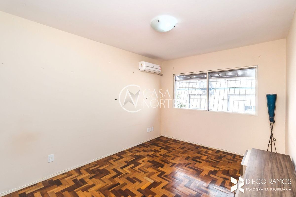 Apartamento à venda com 3 quartos, 82m², 1 suíte, 1 vaga, Rua Silveiro no bairro Menino Deus em Porto Alegre