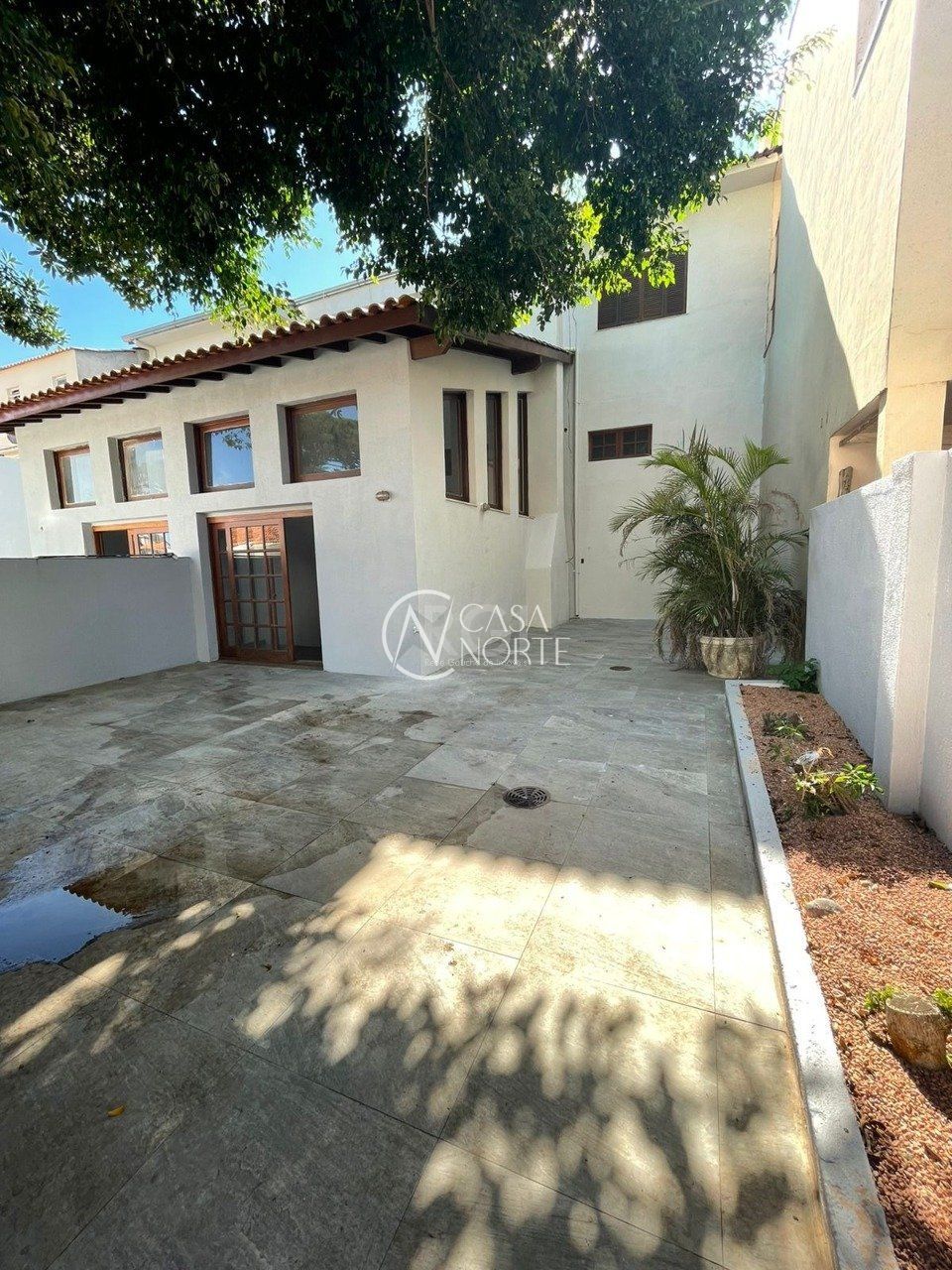 Casa de Condomínio à venda com 3 quartos, 150m², 3 suítes, 2 vagas, Rua Martim Afonso no bairro Santo Antônio em Porto Alegre