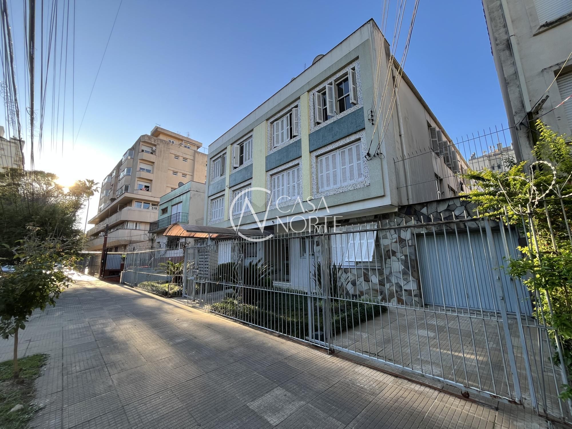 Apartamento à venda com 4 quartos, 99m², Rua Barão do Triunfo no bairro Menino Deus em Porto Alegre