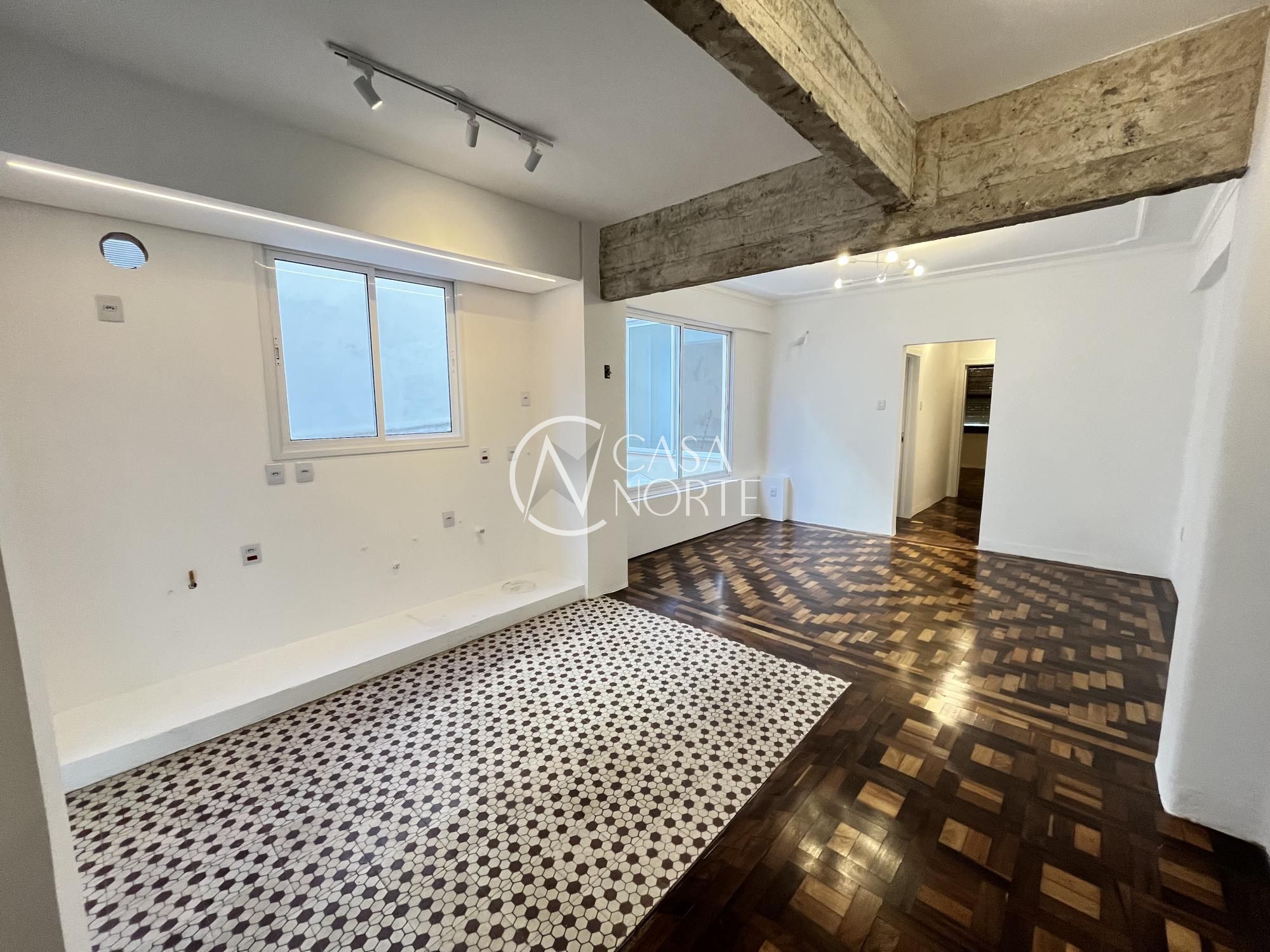 Apartamento à venda com 2 quartos, 79m², Rua Félix da Cunha no bairro Moinhos de Vento em Porto Alegre