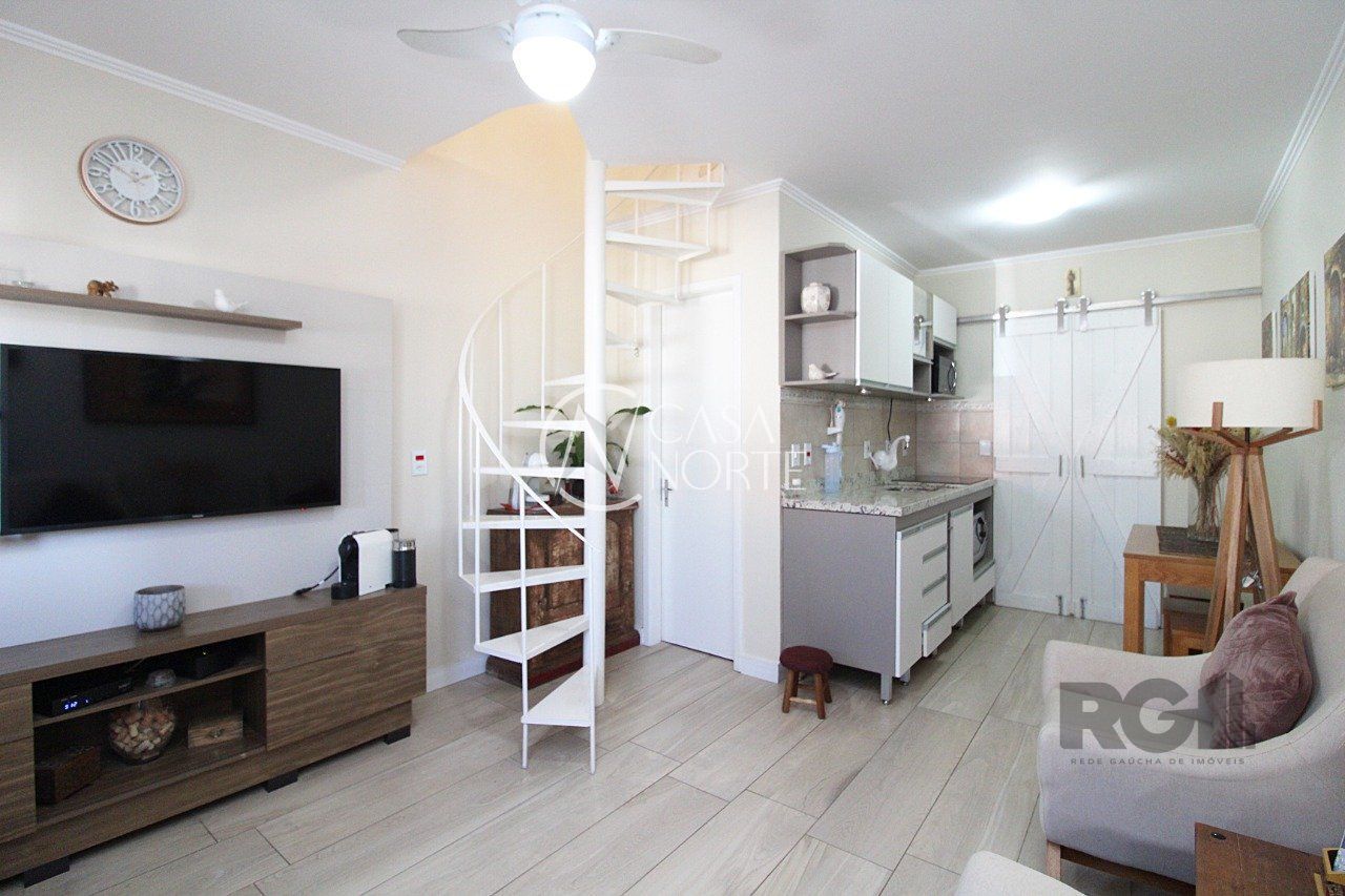 Casa de Condomínio à venda com 2 quartos, 89m², 1 vaga, Avenida Juca Batista no bairro Hípica em Porto Alegre