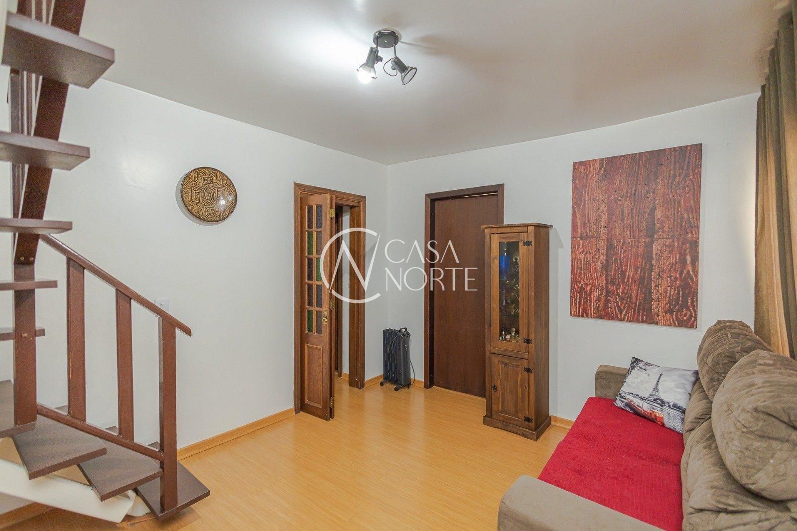 Cobertura à venda com 4 quartos, 201m², 1 suíte, 1 vaga, Rua Portugal no bairro São João em Porto Alegre