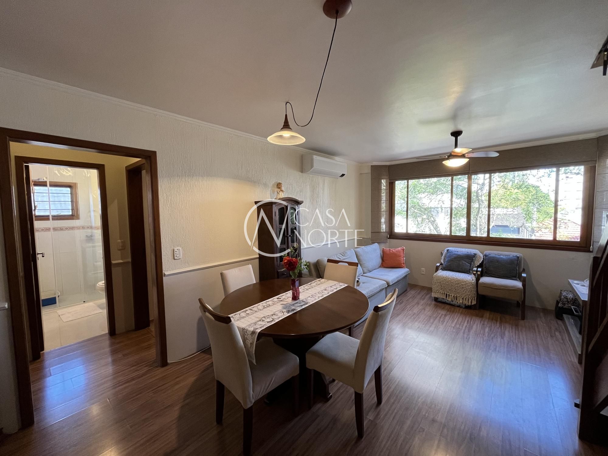 Apartamento à venda com 3 quartos, 142m², 2 vagas, Rua Dona Eugênia no bairro Santa Cecília em Porto Alegre